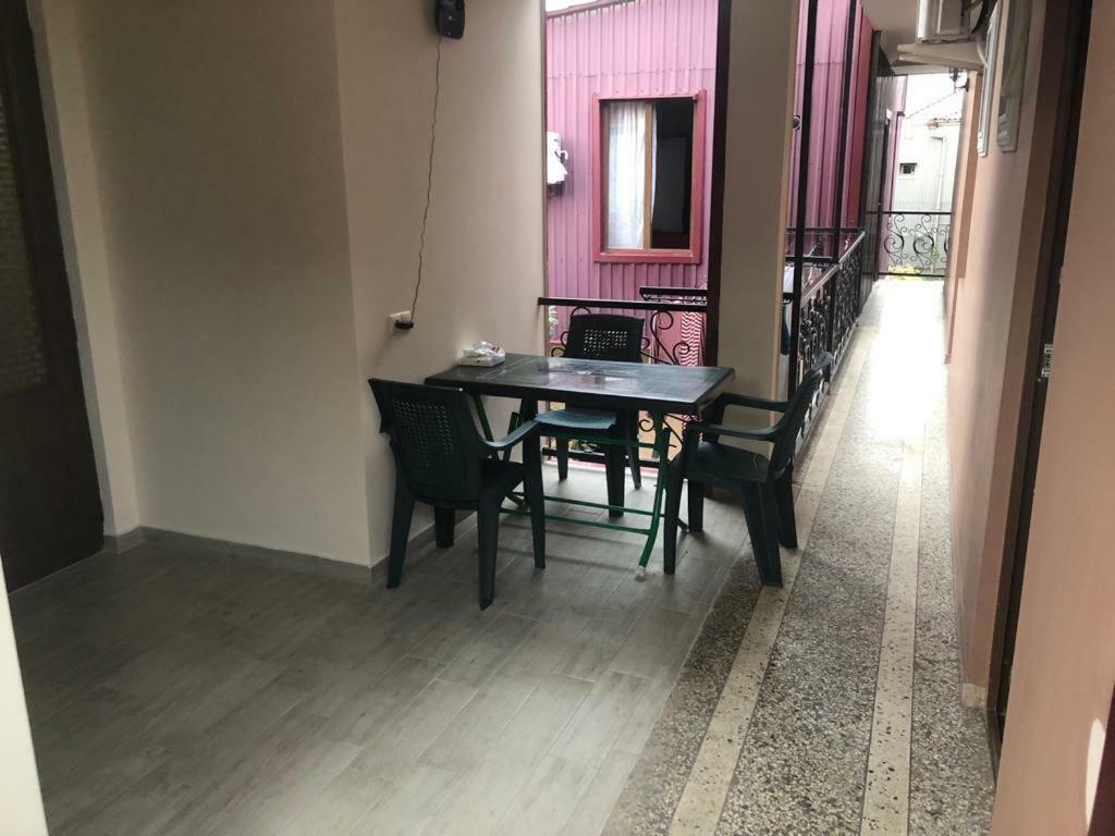 Guest House Chexovi 24 Kobuleti Exterior foto
